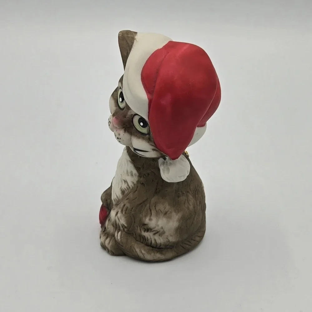 Vtg Jasco Tabby Cat in Santa Hat with Ball of Yarn Ceramic Bell Big Eyes Vintage